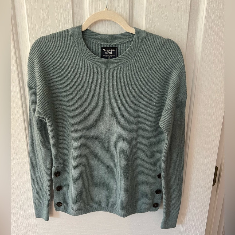 Abercrombie & Fitch Sweater